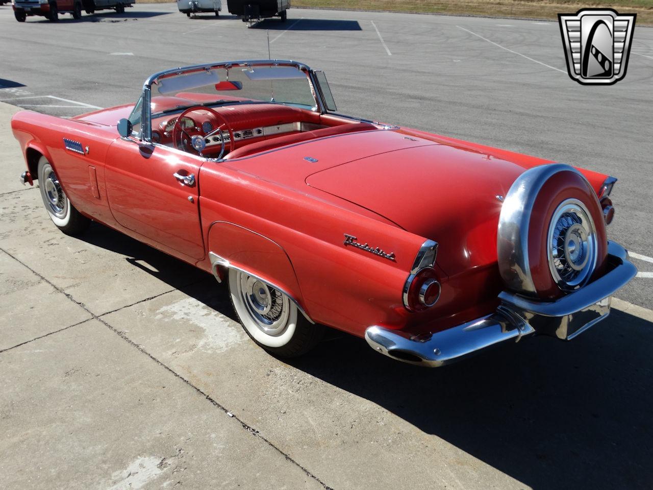 1956 Ford Thunderbird