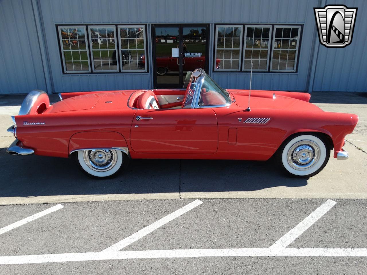 1956 Ford Thunderbird