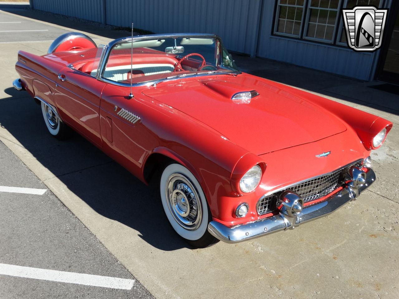 1956 Ford Thunderbird