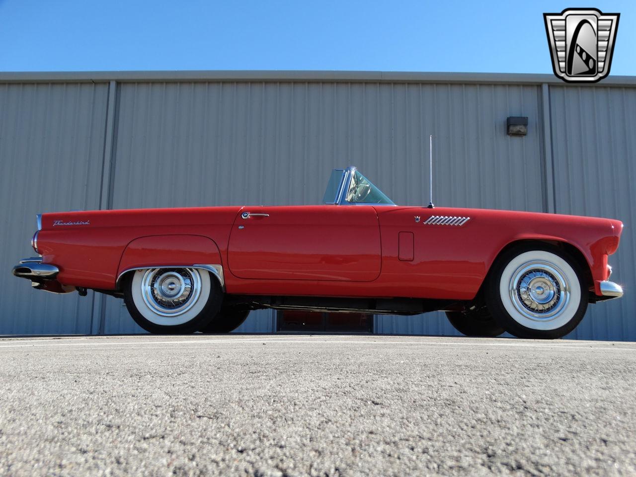 1956 Ford Thunderbird