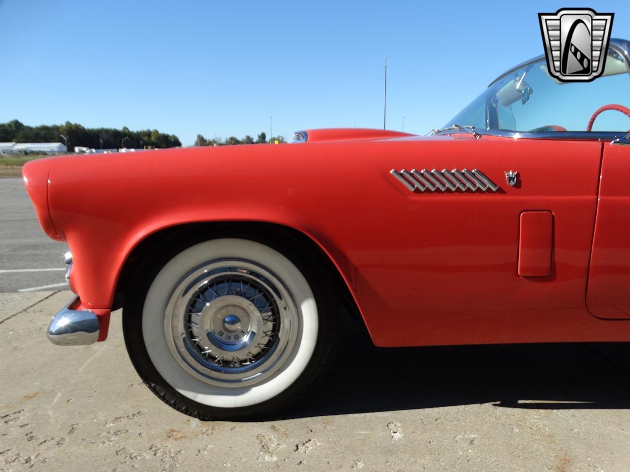 1956 Ford Thunderbird