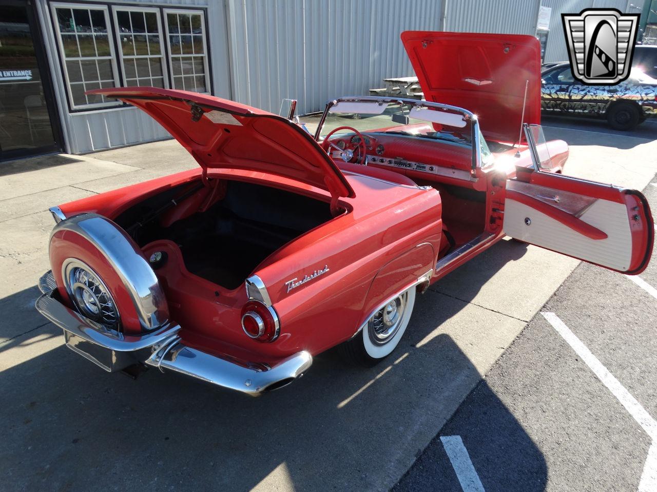 1956 Ford Thunderbird