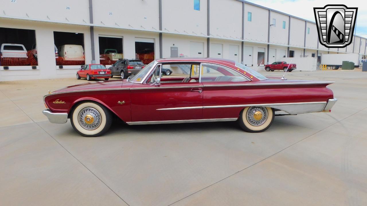 1960 Ford Starliner