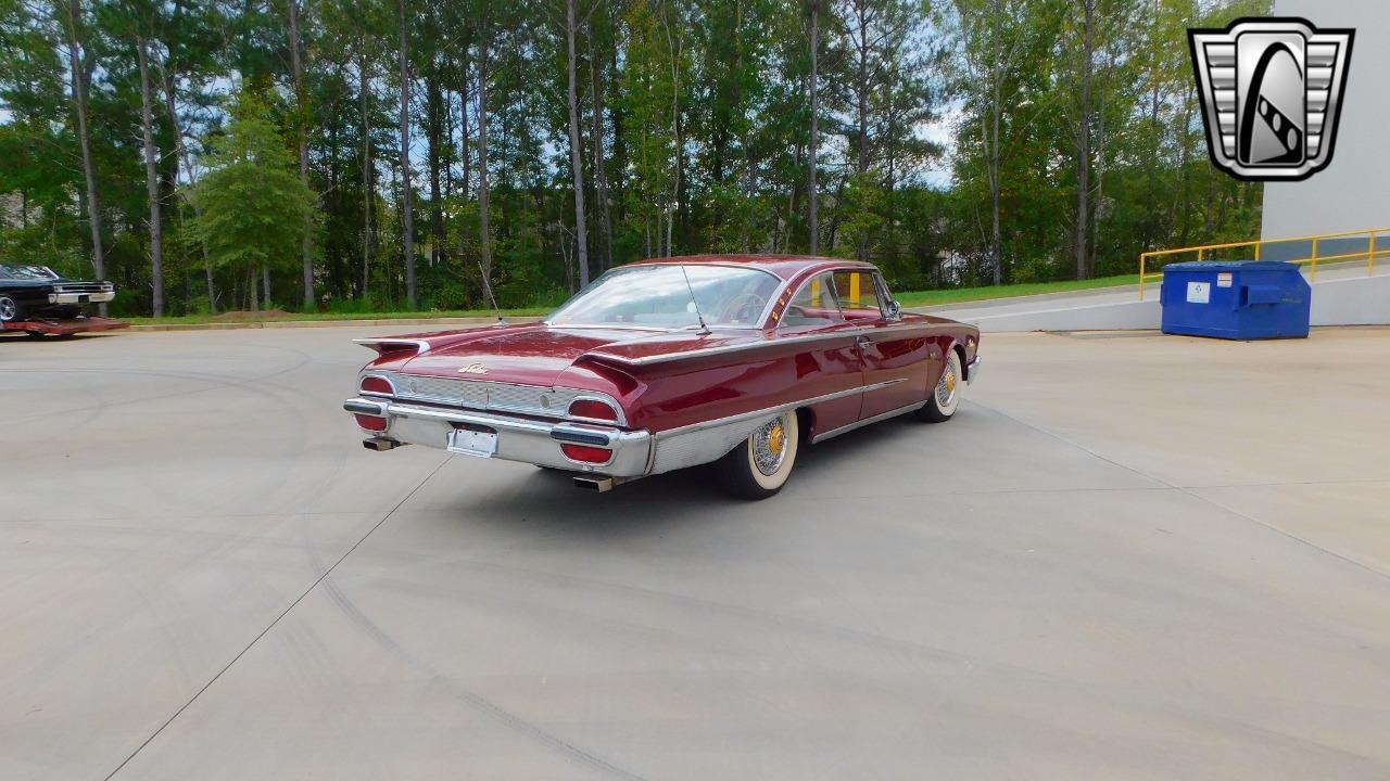 1960 Ford Starliner