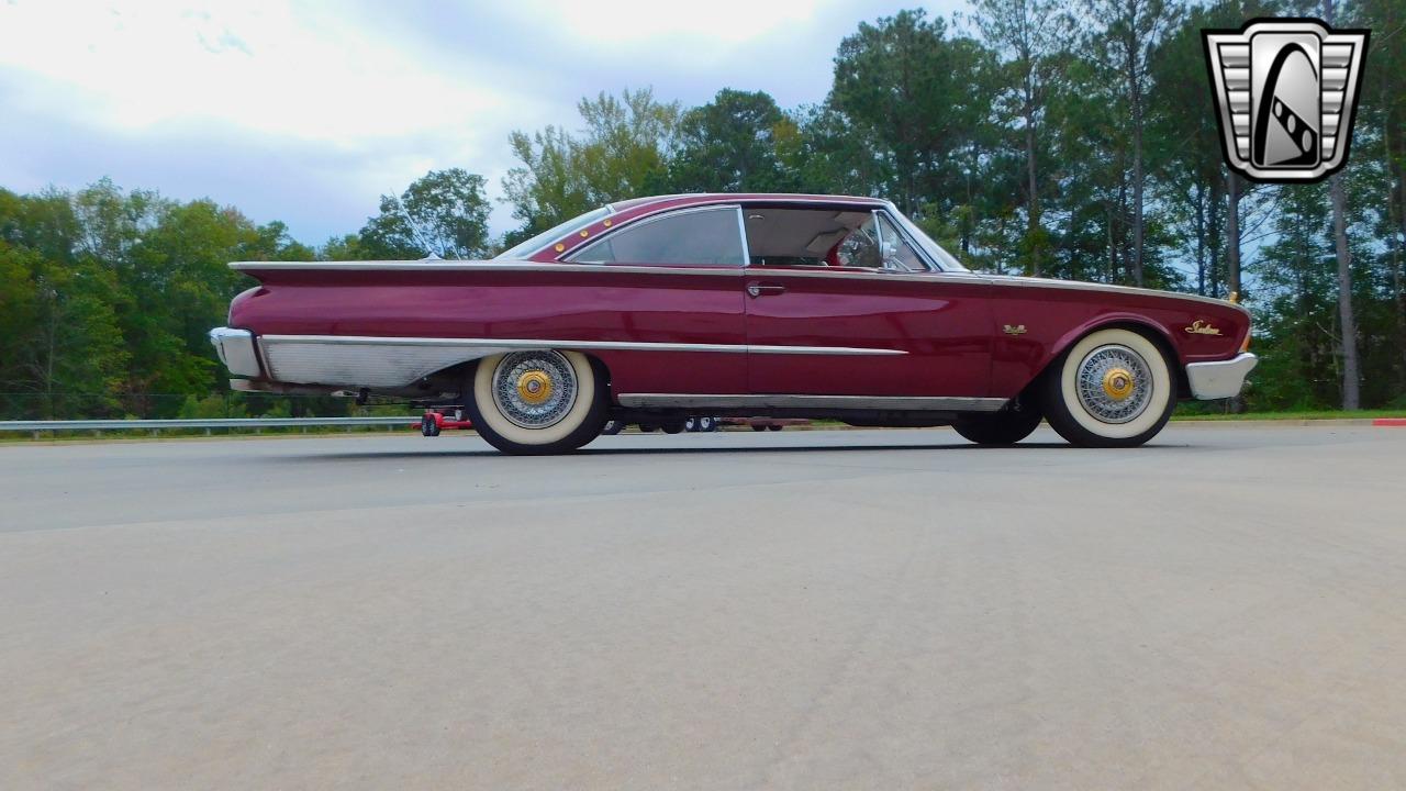 1960 Ford Starliner