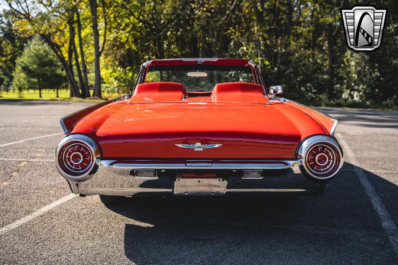 1963 Ford Thunderbird