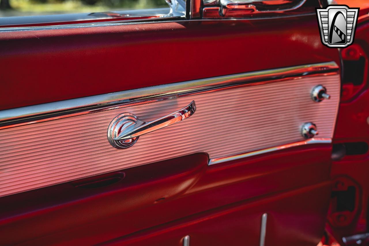 1963 Ford Thunderbird