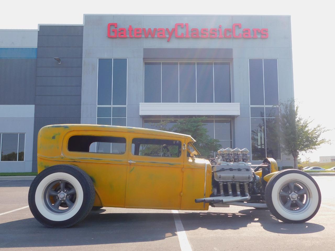 1931 Ford Hi-Boy Sedan