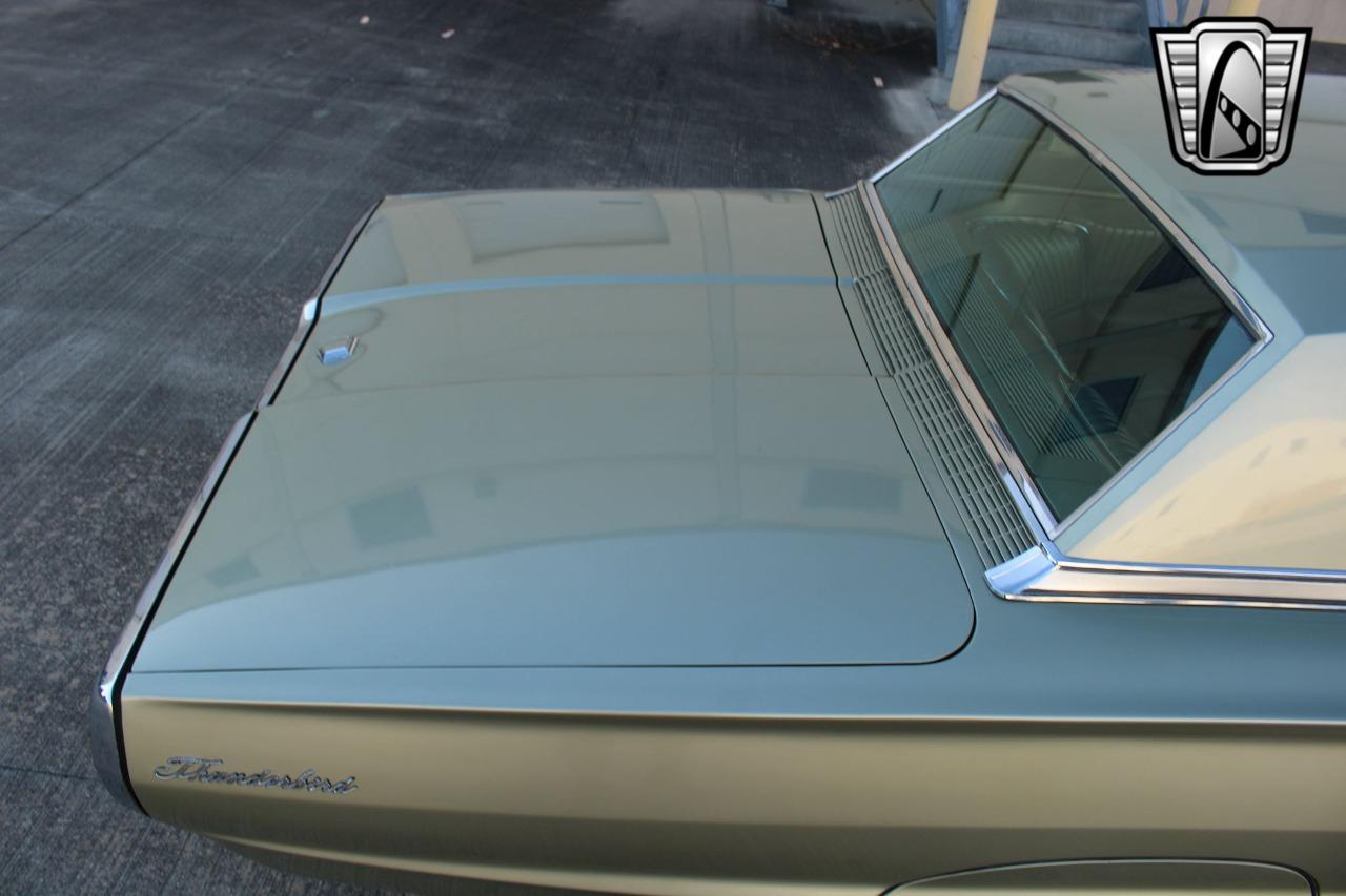 1966 Ford Thunderbird