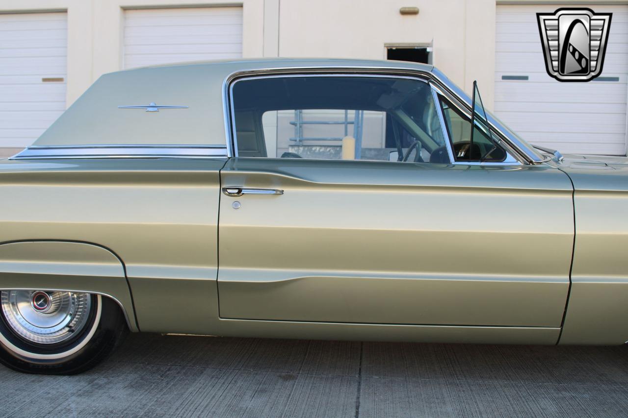 1966 Ford Thunderbird