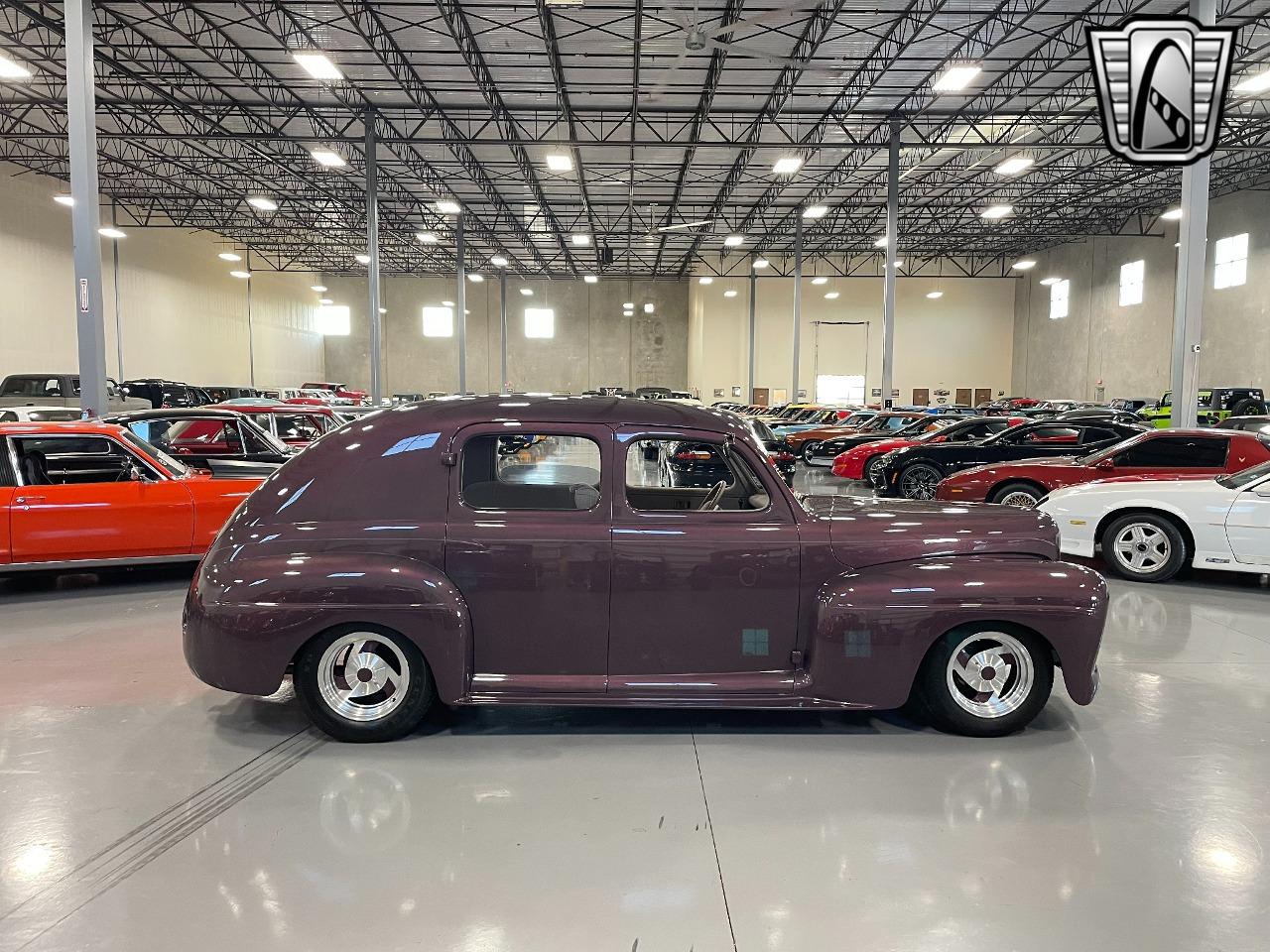 1947 Ford Deluxe / Super Deluxe