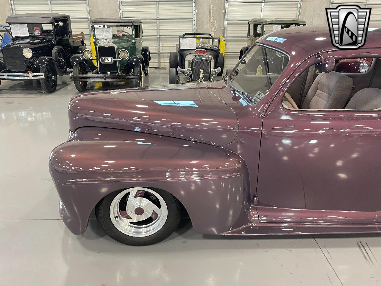 1947 Ford Deluxe / Super Deluxe