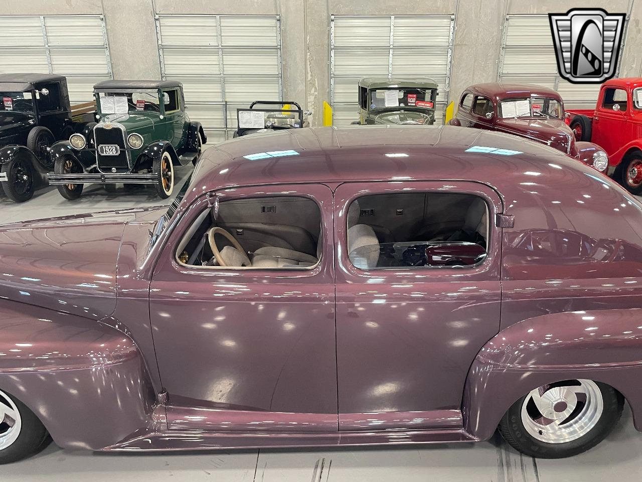 1947 Ford Deluxe / Super Deluxe