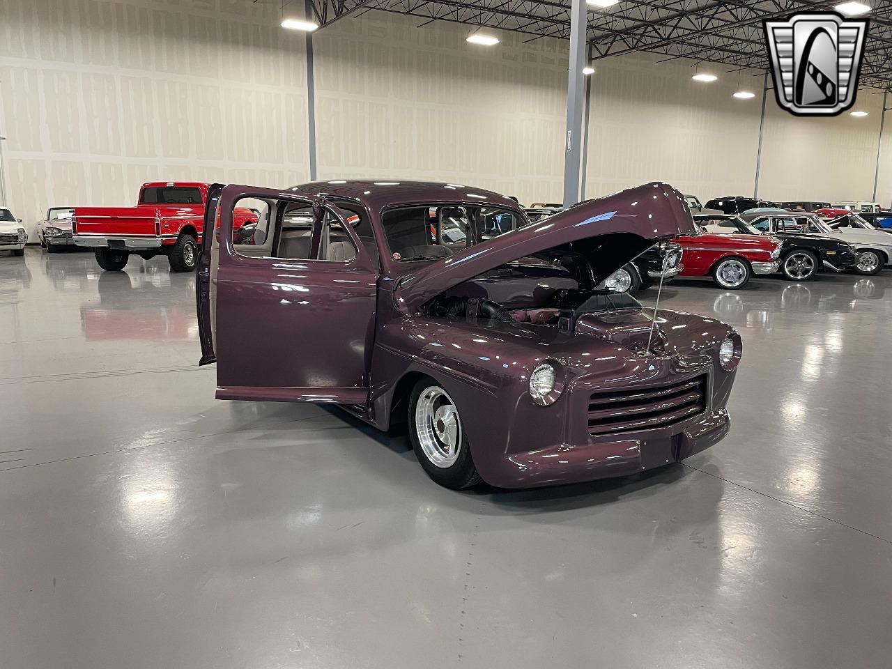 1947 Ford Deluxe / Super Deluxe