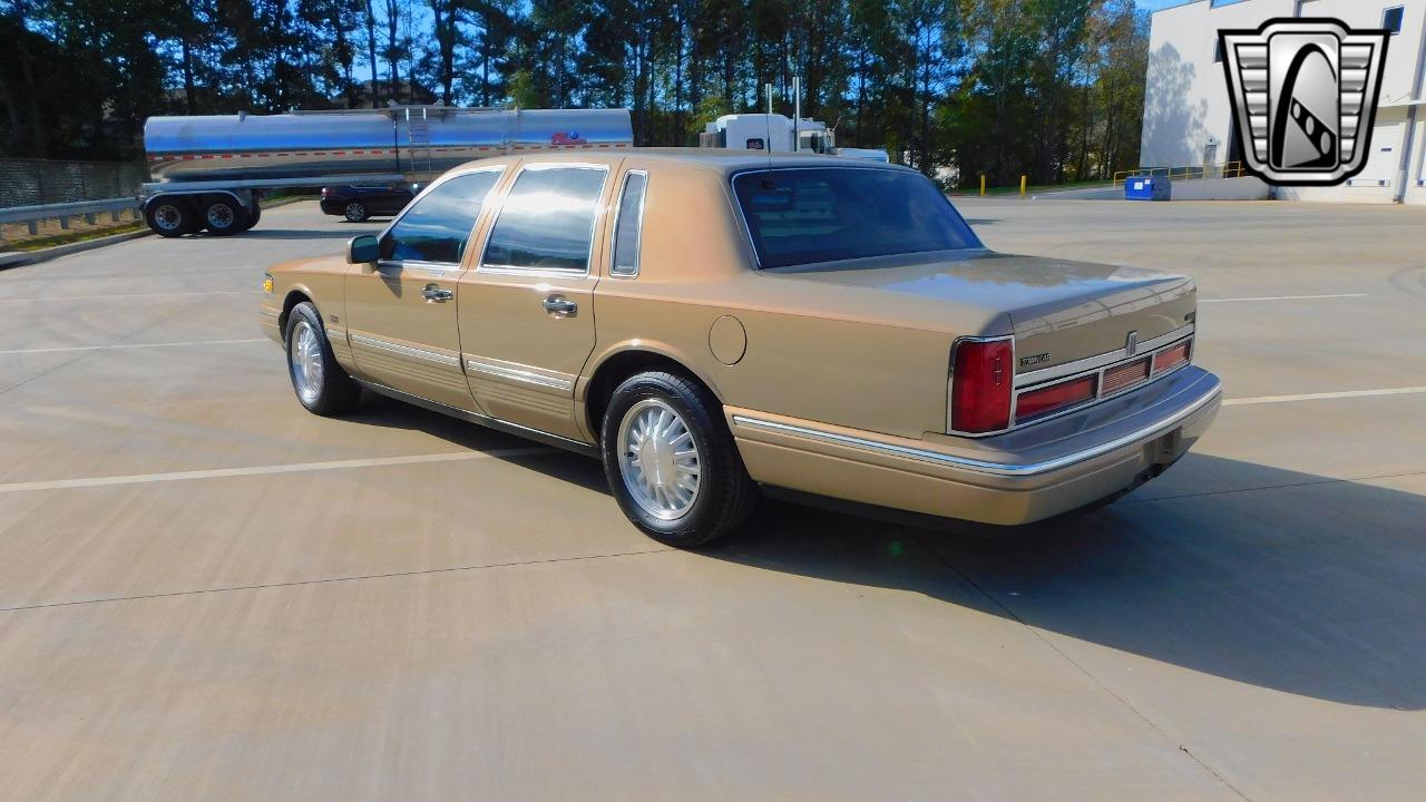 1996 Lincoln Town Car