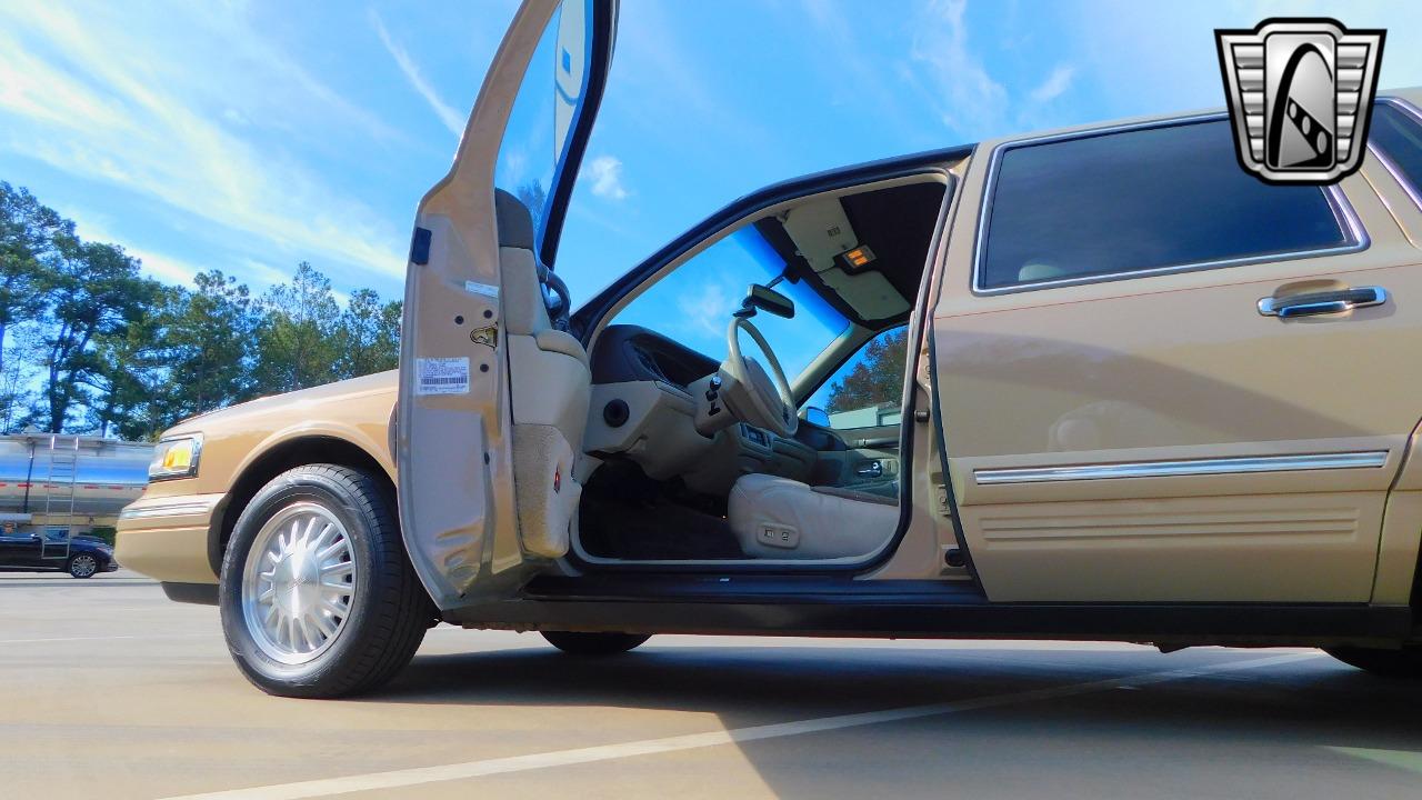 1996 Lincoln Town Car