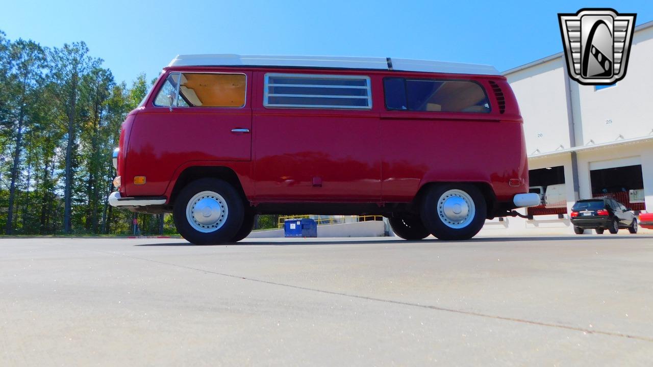 1971 Volkswagen Camper Bus