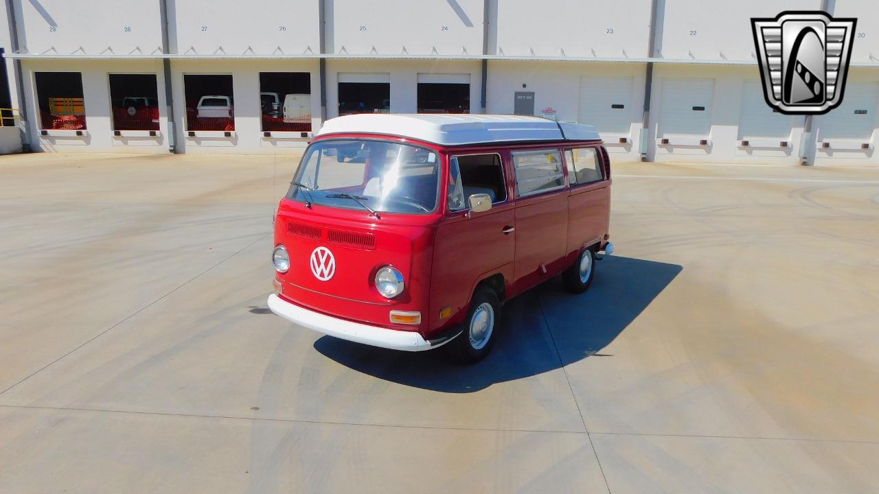 1971 Volkswagen Camper Bus