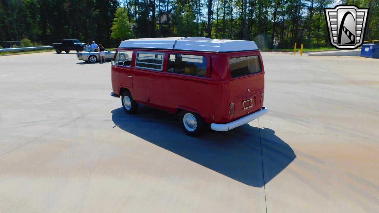 1971 Volkswagen Camper Bus