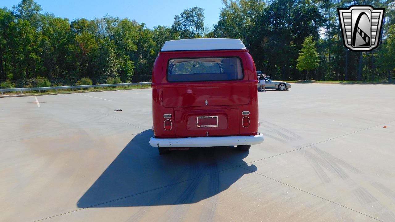 1971 Volkswagen Camper Bus