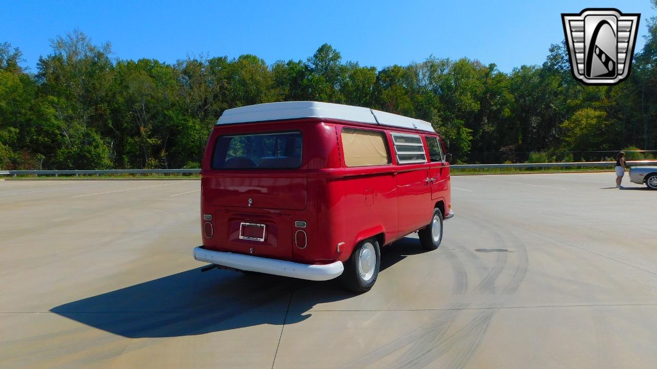 1971 Volkswagen Camper Bus