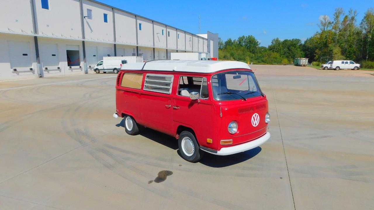 1971 Volkswagen Camper Bus