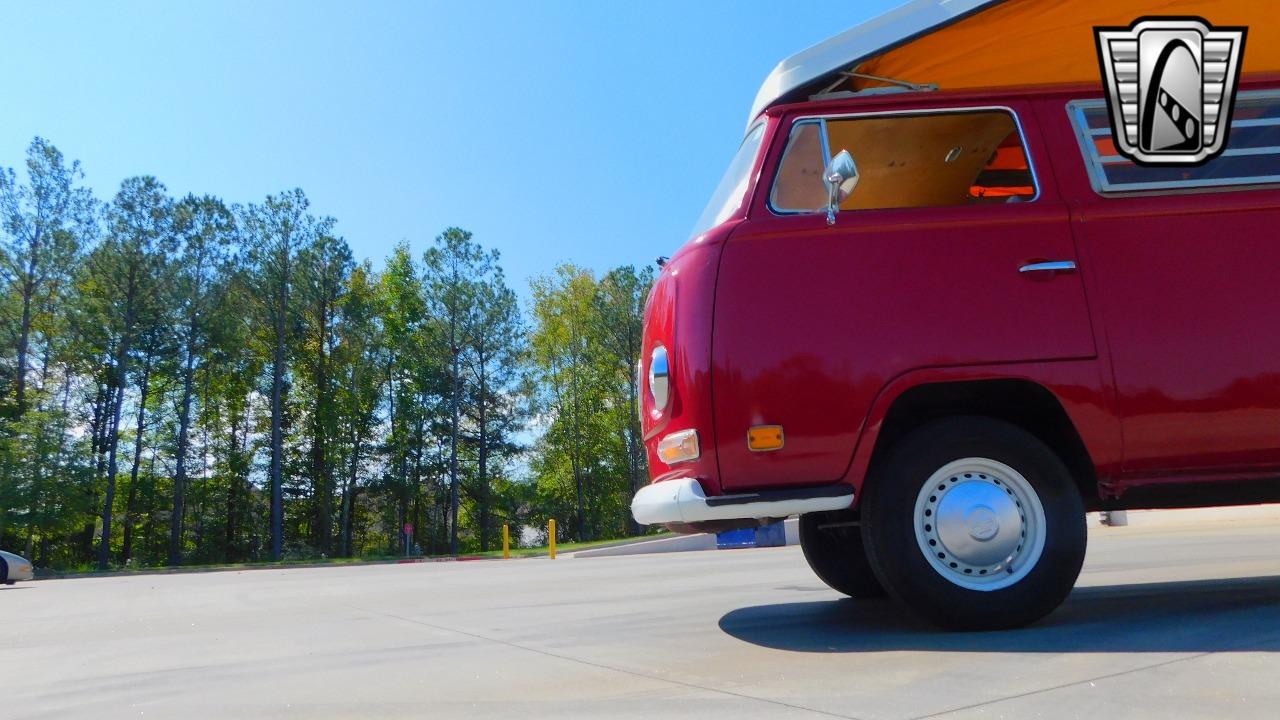 1971 Volkswagen Camper Bus