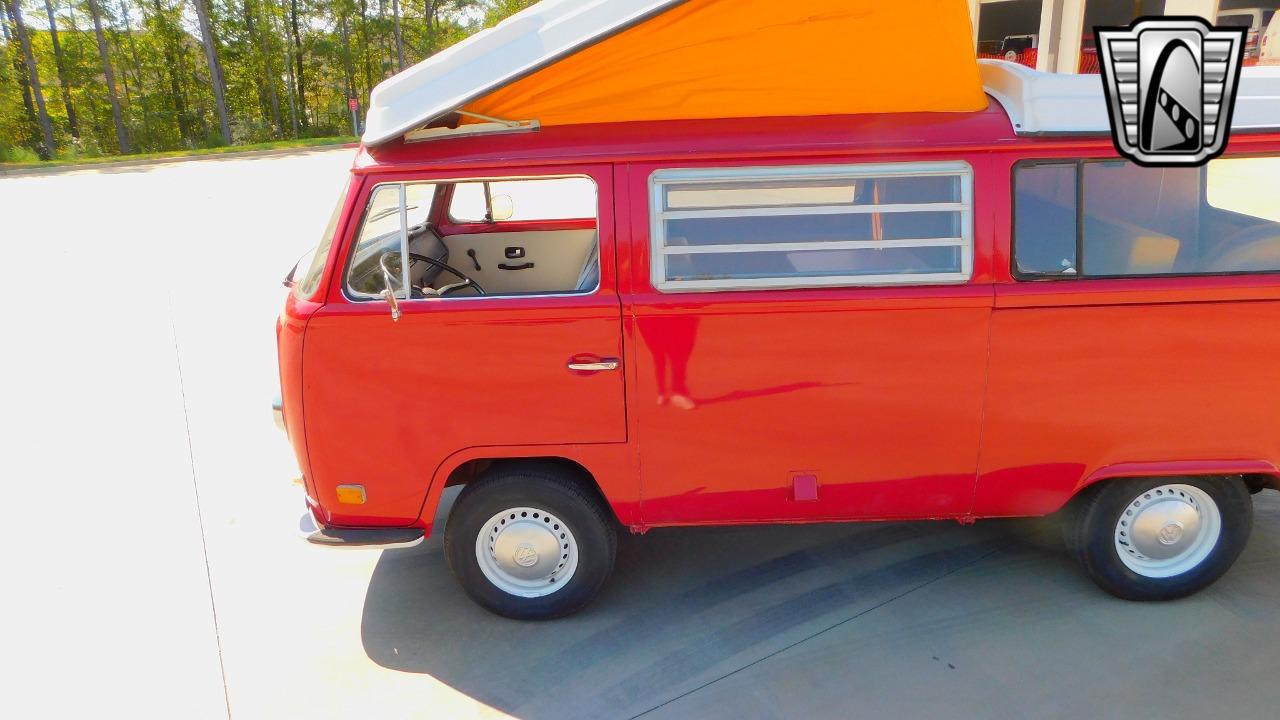 1971 Volkswagen Camper Bus