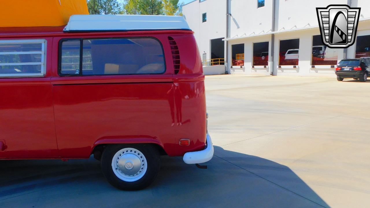 1971 Volkswagen Camper Bus