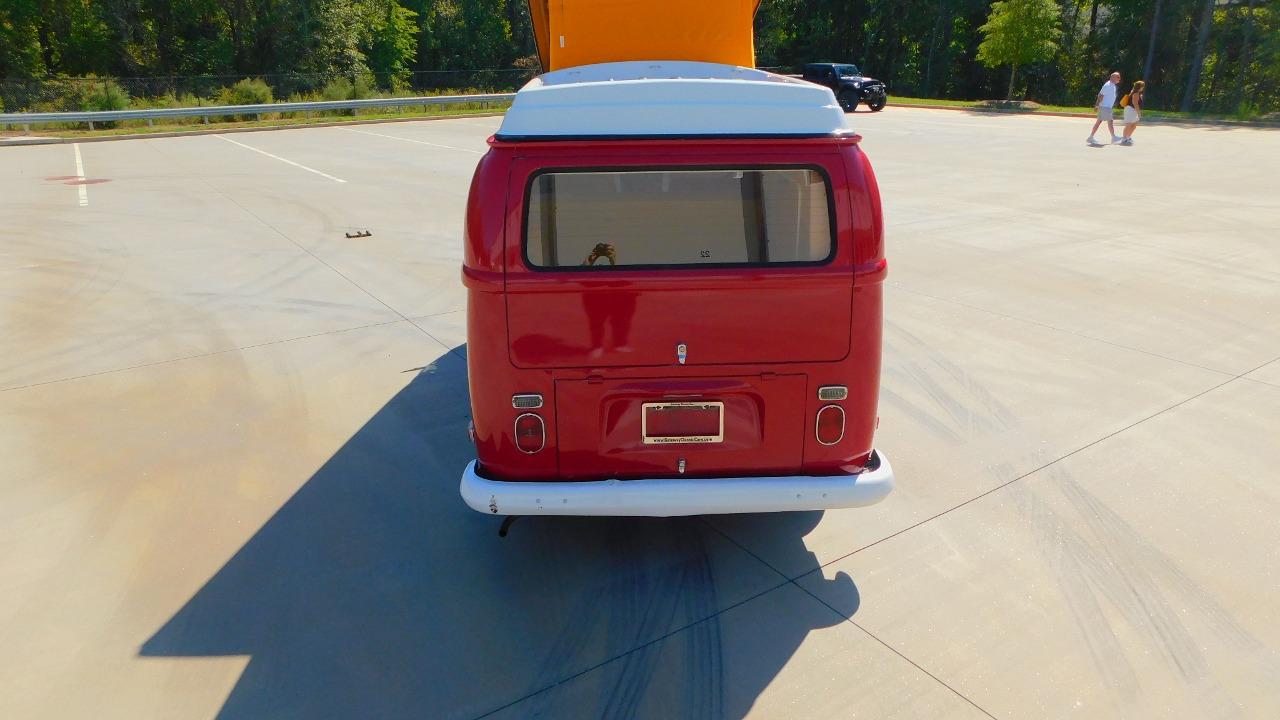 1971 Volkswagen Camper Bus