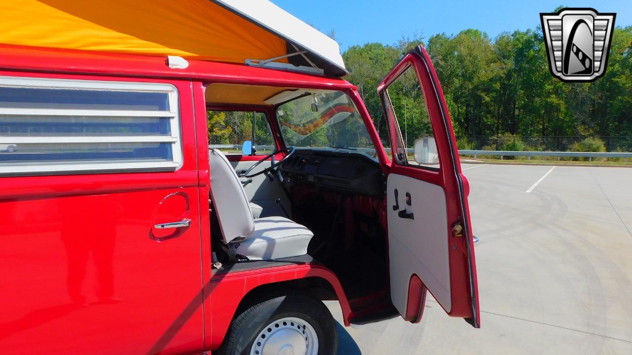 1971 Volkswagen Camper Bus