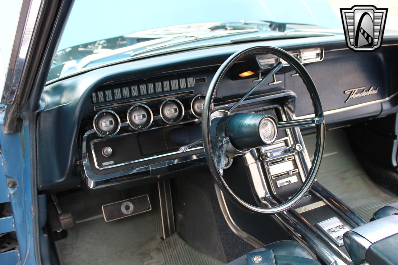 1966 Ford Thunderbird