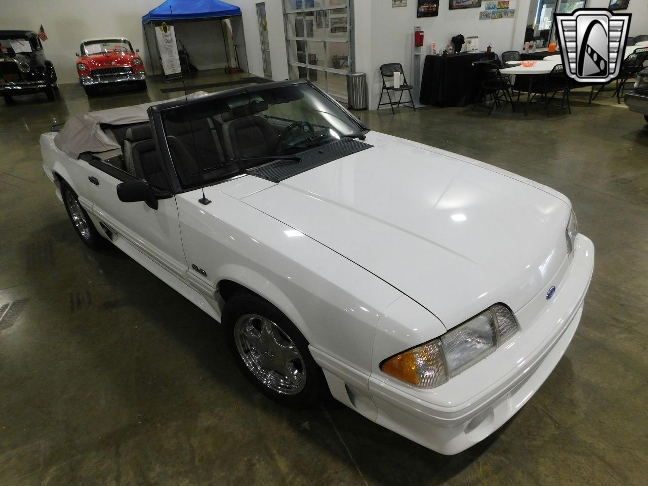 1990 Ford Mustang