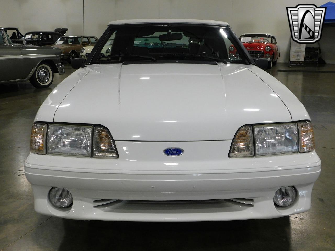 1990 Ford Mustang