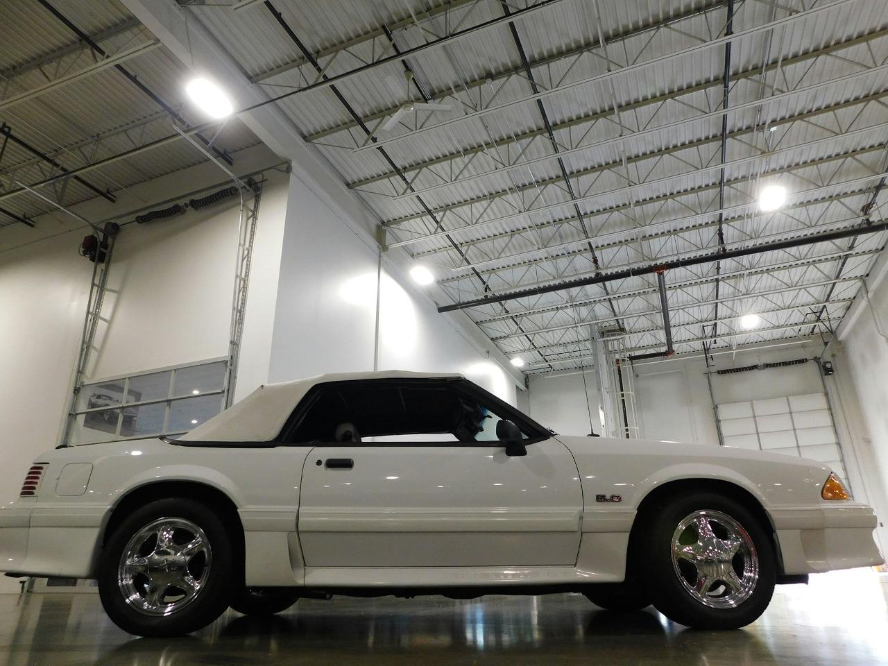 1990 Ford Mustang