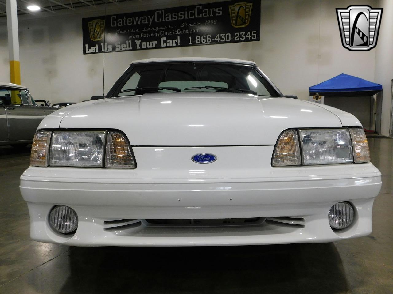 1990 Ford Mustang