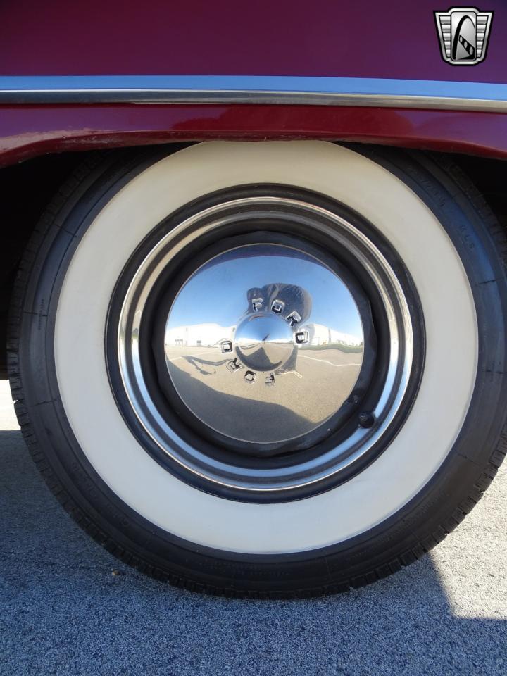 1949 Ford 4 Door Sedan