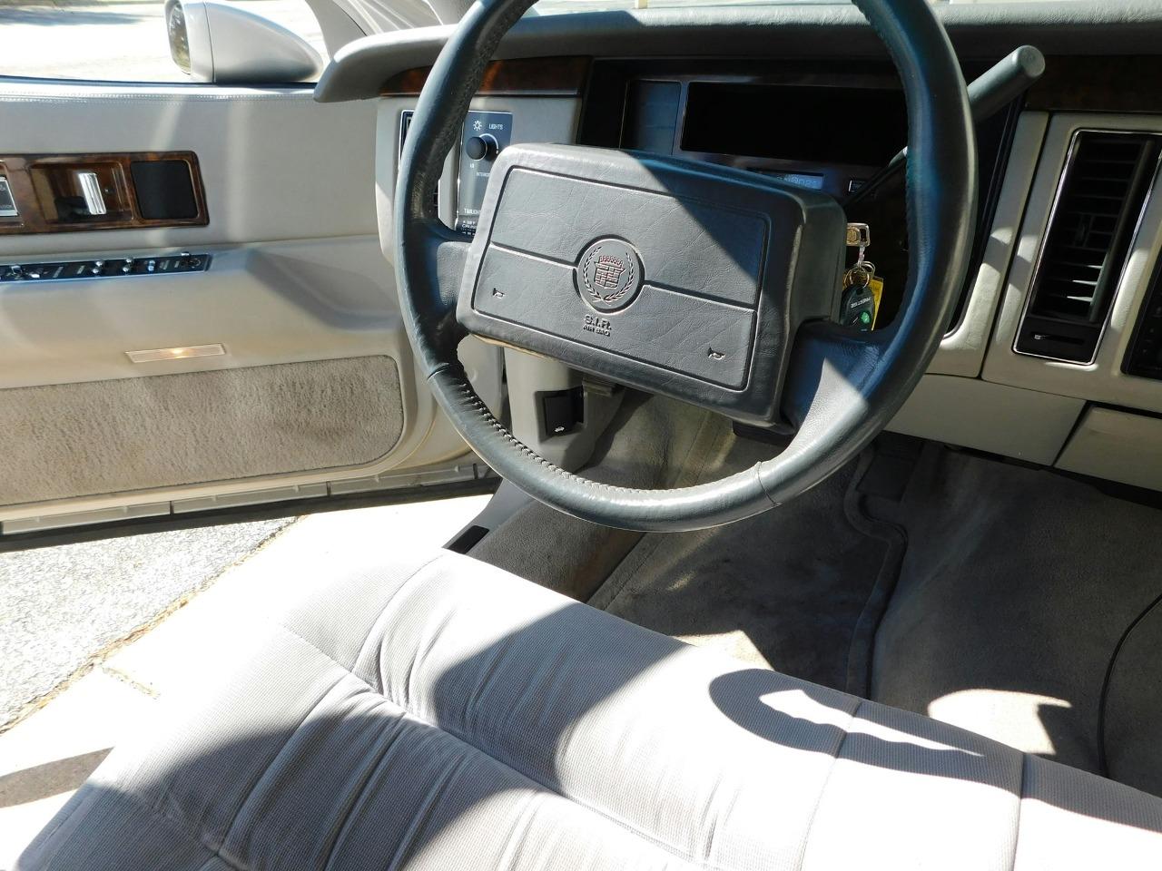 1993 Cadillac Fleetwood