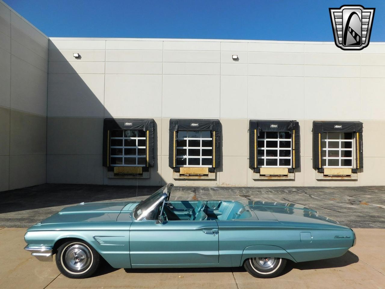 1965 Ford Thunderbird