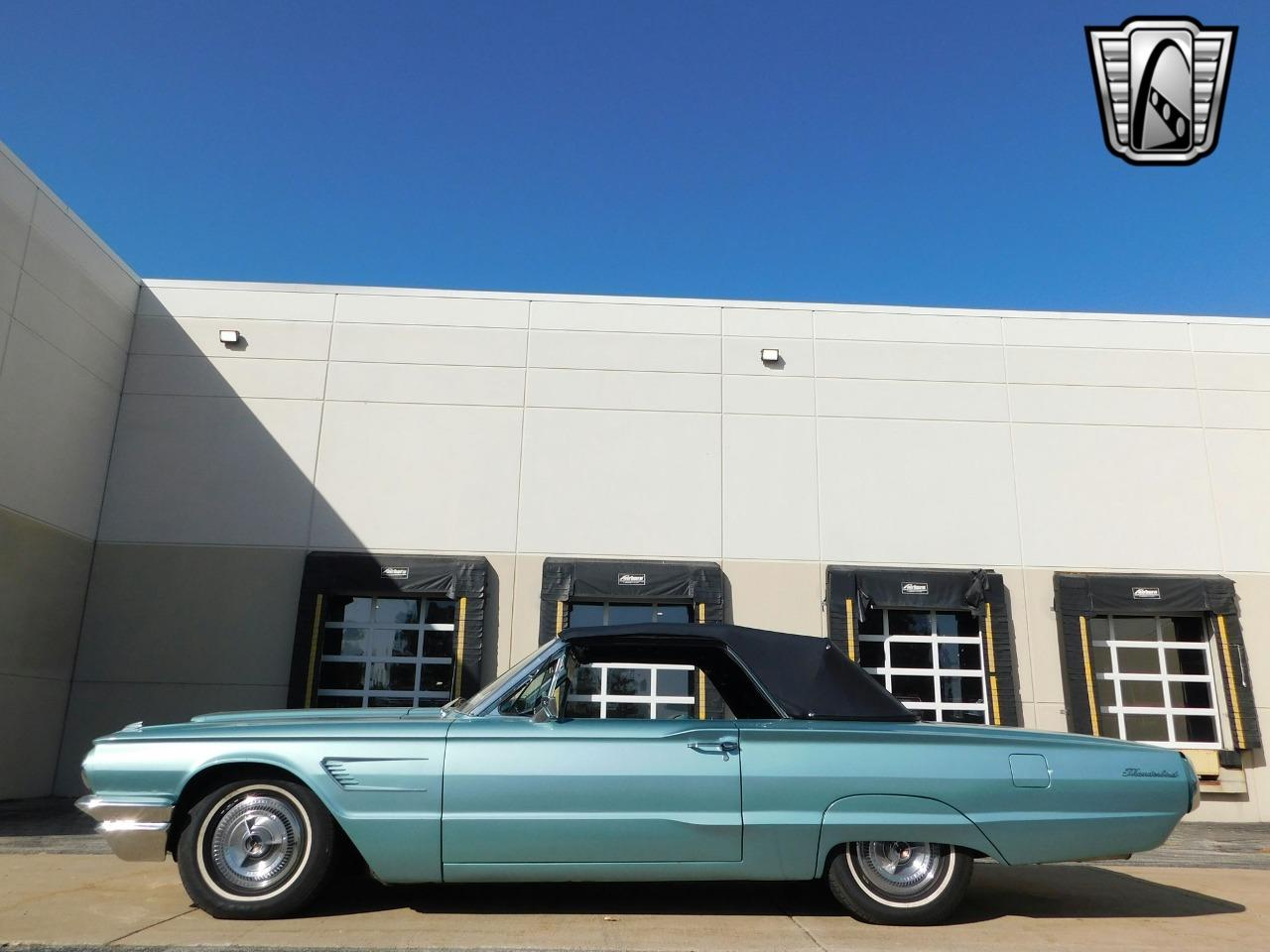 1965 Ford Thunderbird