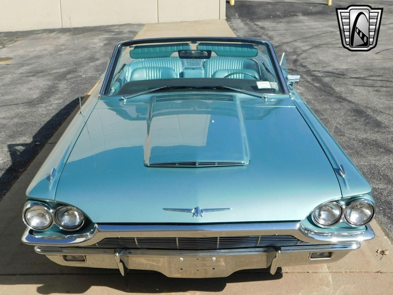 1965 Ford Thunderbird