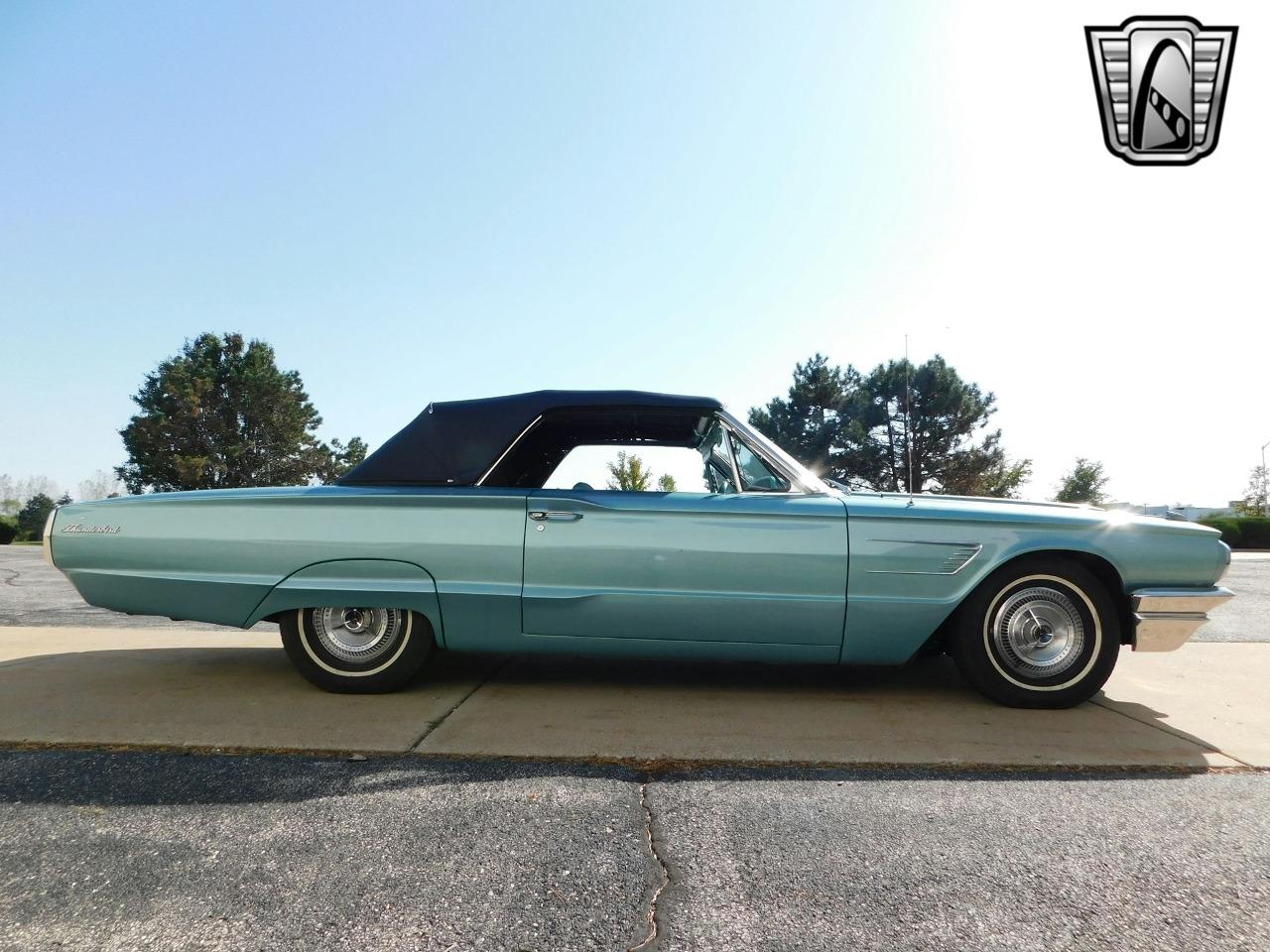 1965 Ford Thunderbird