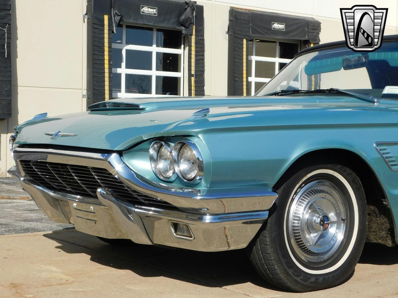 1965 Ford Thunderbird