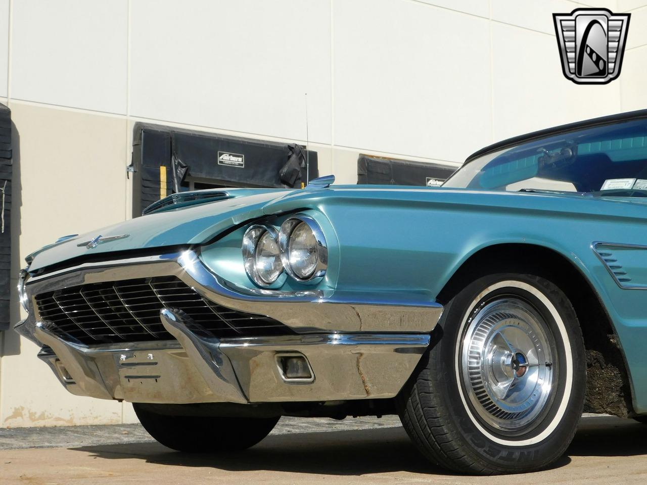 1965 Ford Thunderbird