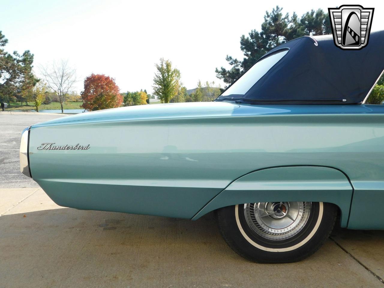 1965 Ford Thunderbird