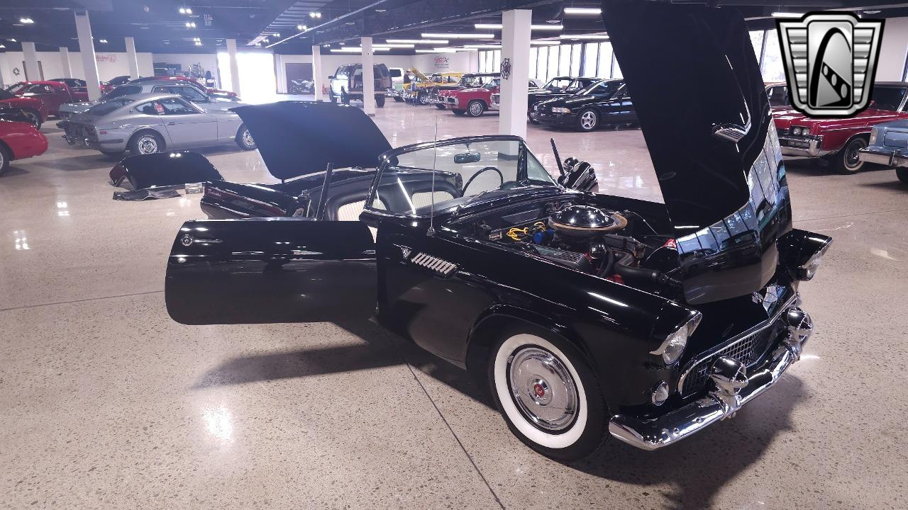 1955 Ford Thunderbird