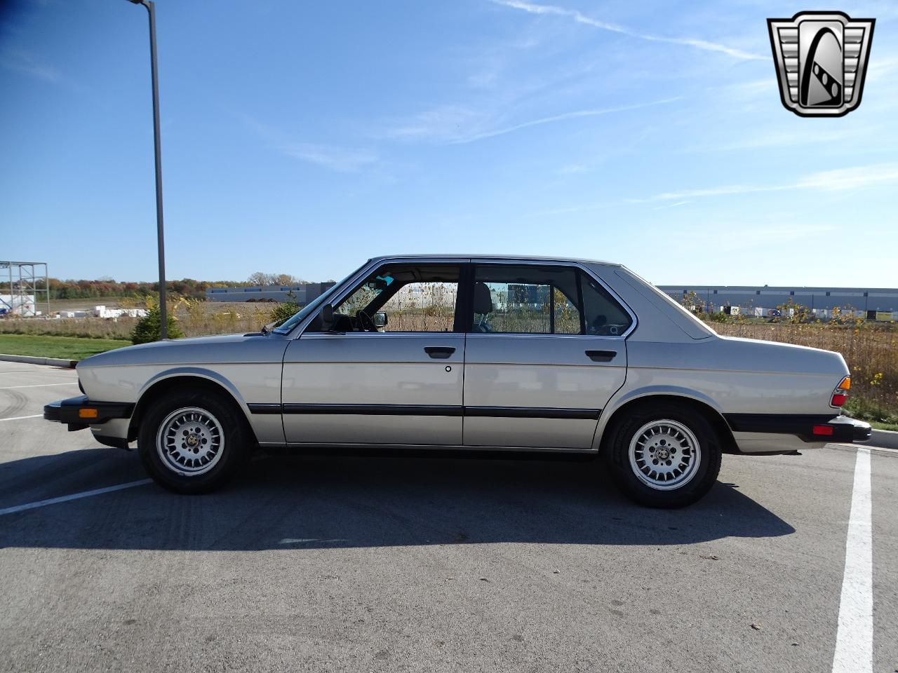 1988 BMW 528E