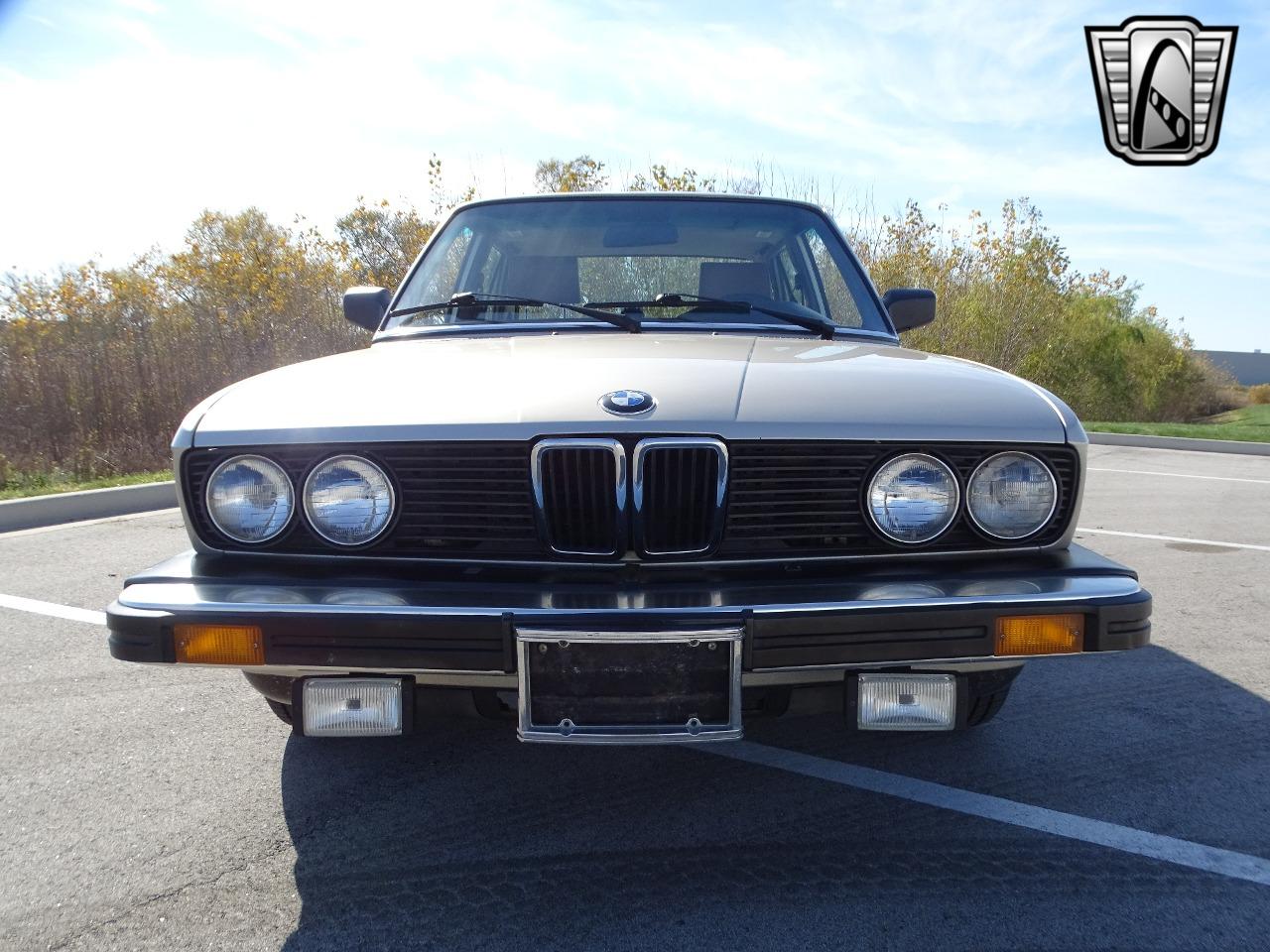 1988 BMW 528E