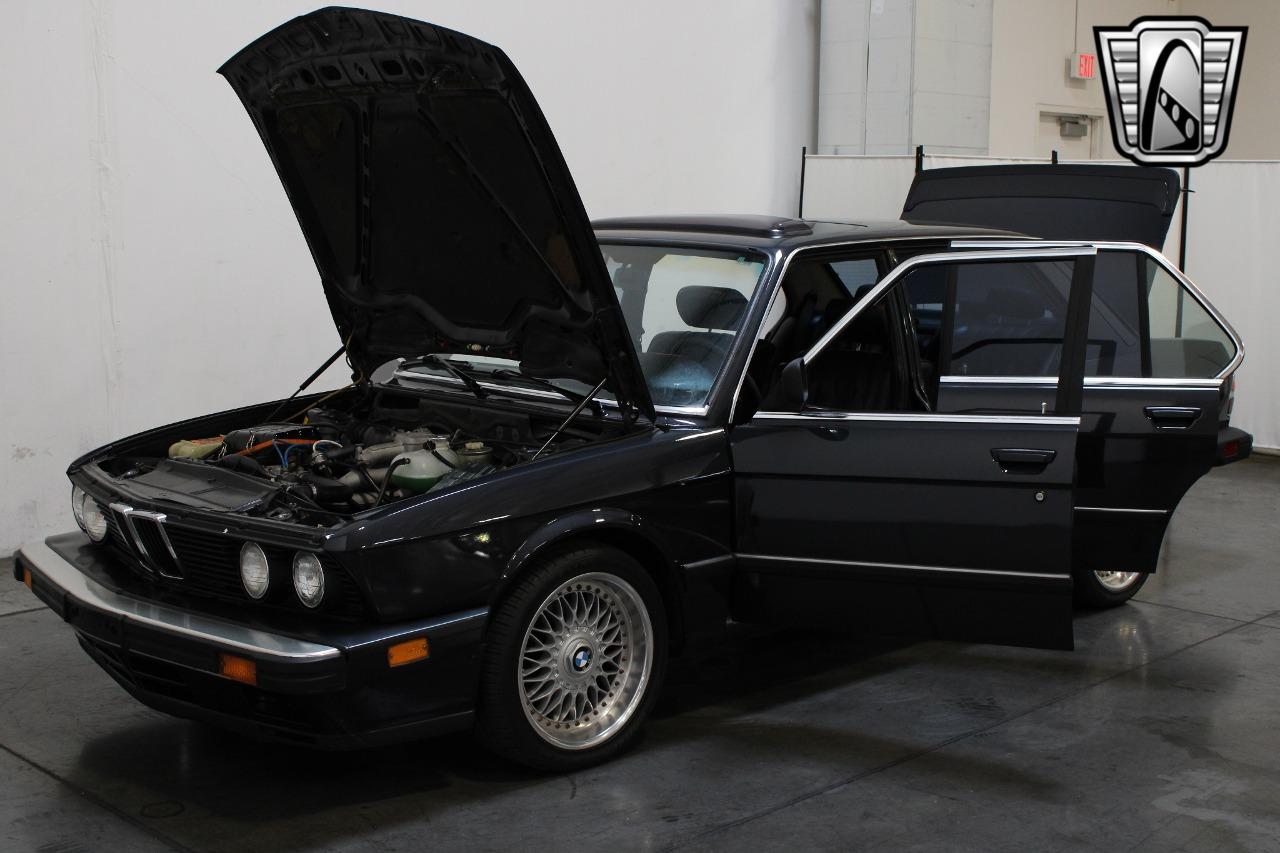 1987 BMW 535i/535is