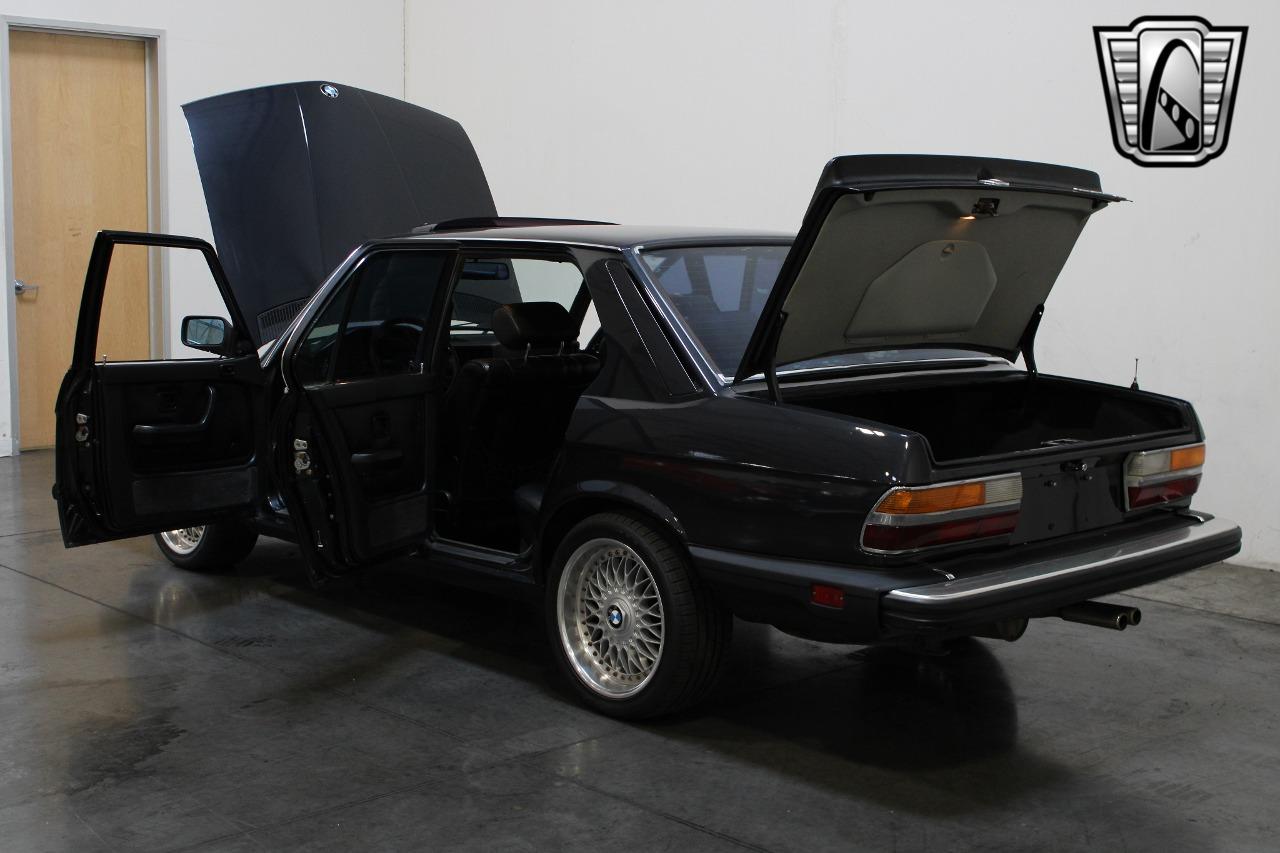 1987 BMW 535i/535is